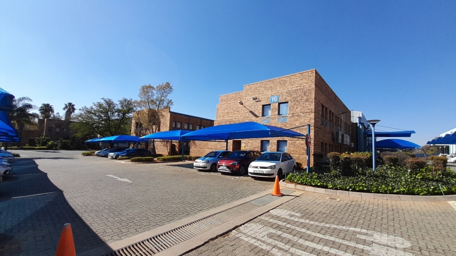 To Let Commercial Property for Rent in Randjespark Gauteng