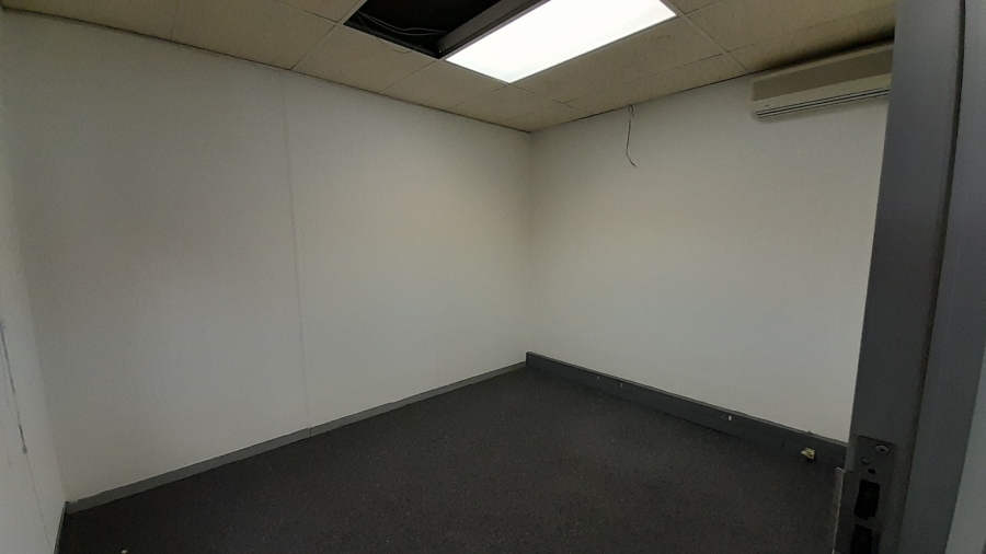 To Let Commercial Property for Rent in Randjespark Gauteng