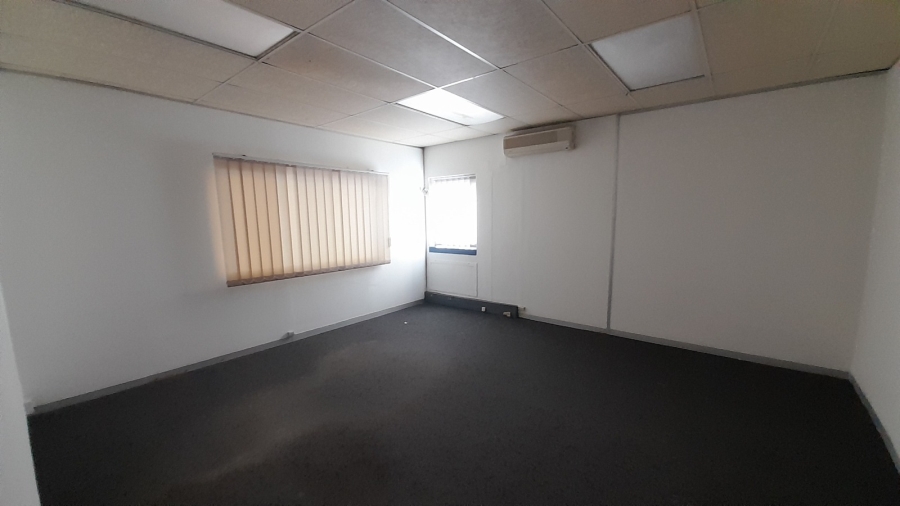 To Let Commercial Property for Rent in Randjespark Gauteng