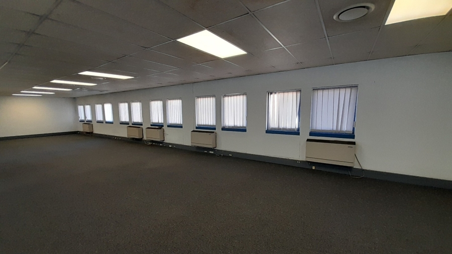 To Let Commercial Property for Rent in Randjespark Gauteng