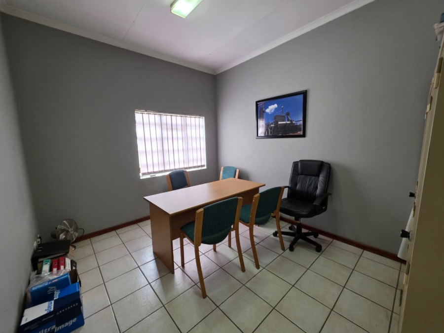 To Let commercial Property for Rent in Sunderland Ridge Gauteng