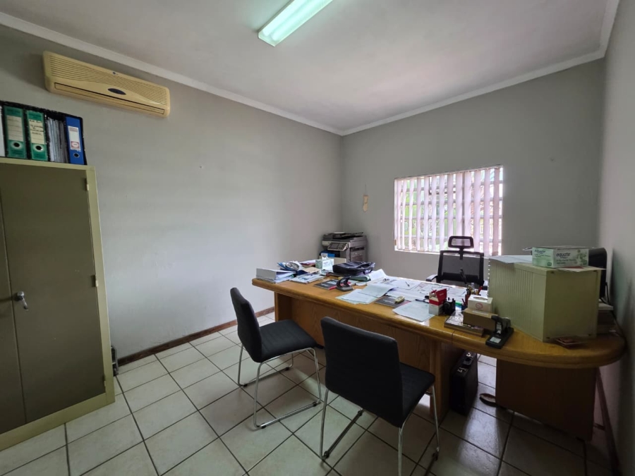 To Let commercial Property for Rent in Sunderland Ridge Gauteng