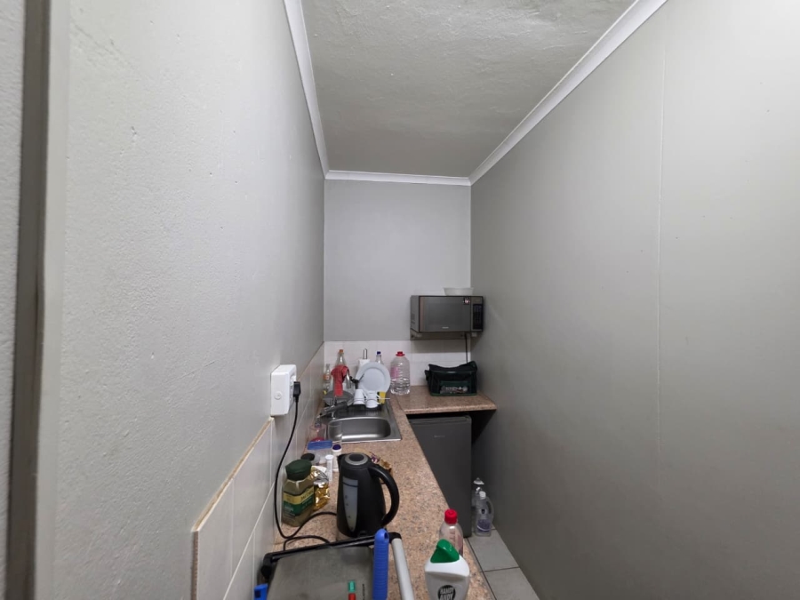 To Let commercial Property for Rent in Sunderland Ridge Gauteng