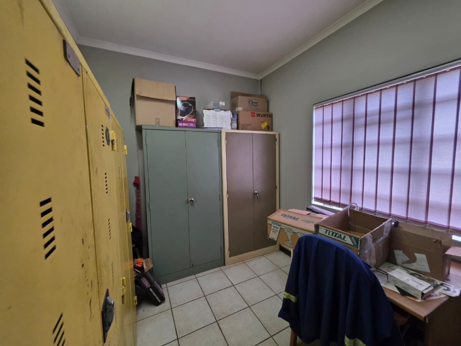 To Let commercial Property for Rent in Sunderland Ridge Gauteng