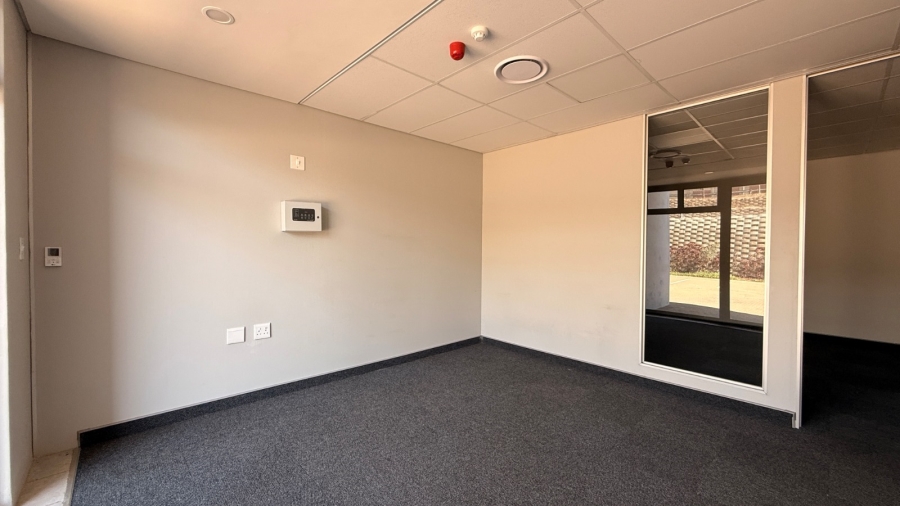 To Let commercial Property for Rent in Sterkfontein A H Gauteng