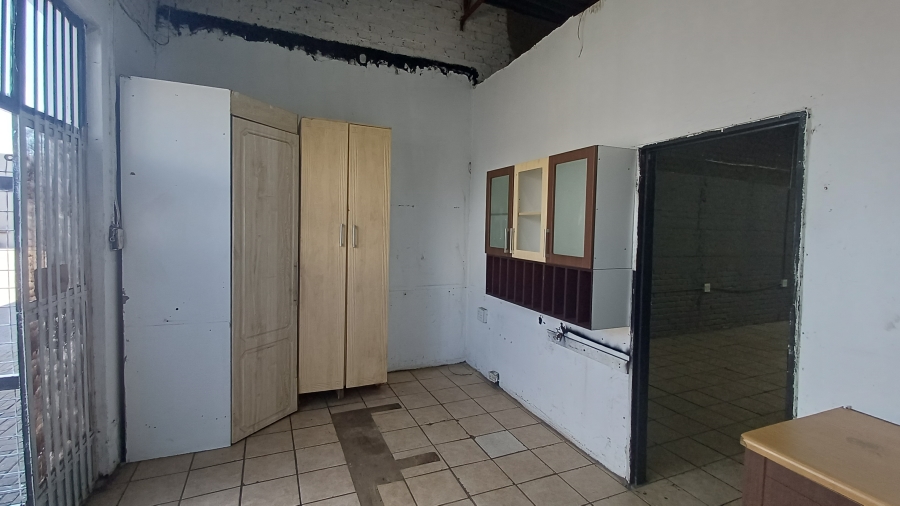 To Let commercial Property for Rent in Meydustria Gauteng