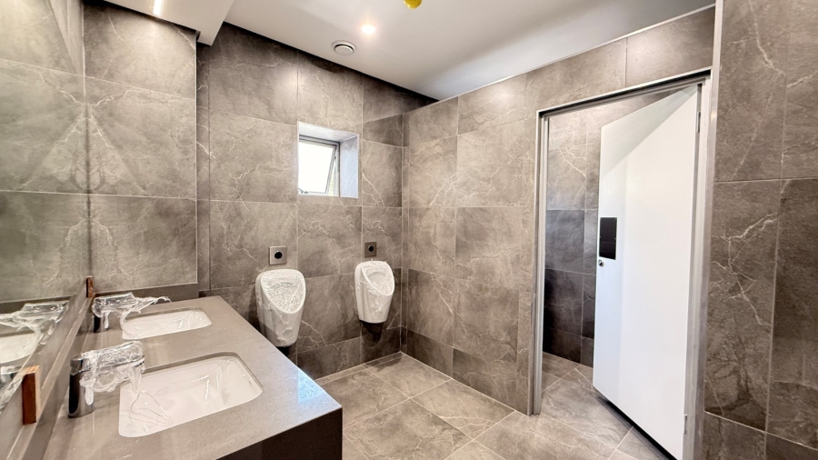 To Let commercial Property for Rent in Kosmosdal Gauteng