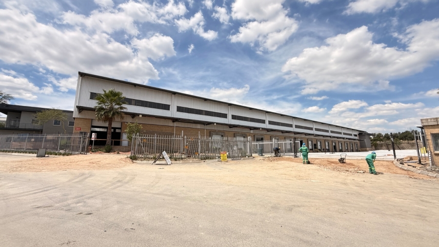 To Let commercial Property for Rent in Kosmosdal Gauteng