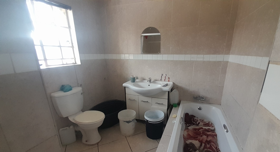 To Let commercial Property for Rent in Rietfontein Gauteng