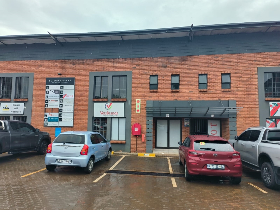 To Let commercial Property for Rent in Hennopspark Gauteng
