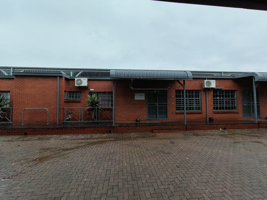 To Let commercial Property for Rent in Hennopspark Gauteng