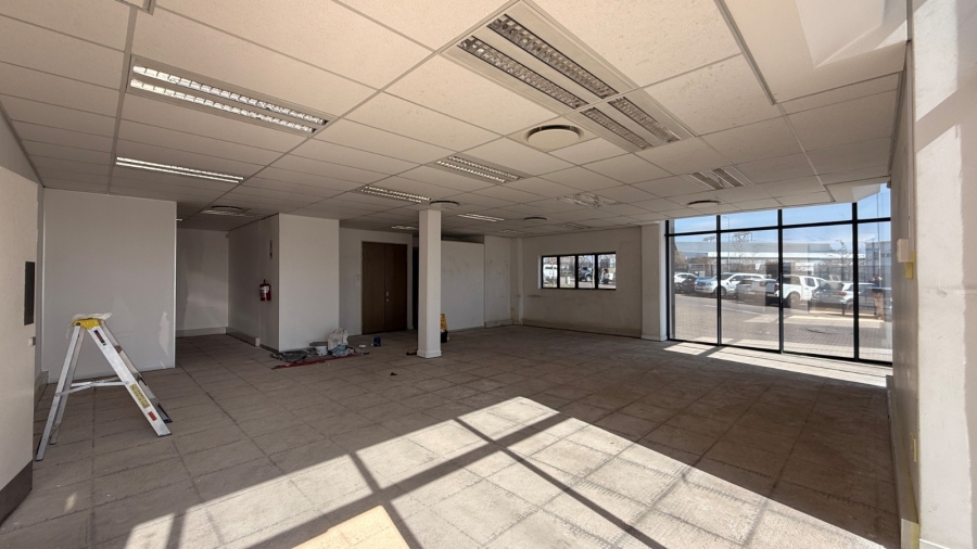 To Let commercial Property for Rent in Louwlardia Gauteng