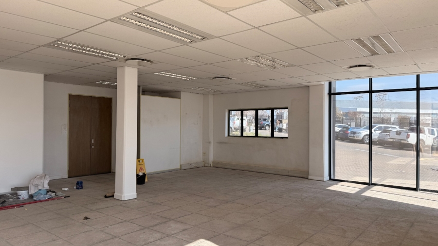 To Let commercial Property for Rent in Louwlardia Gauteng