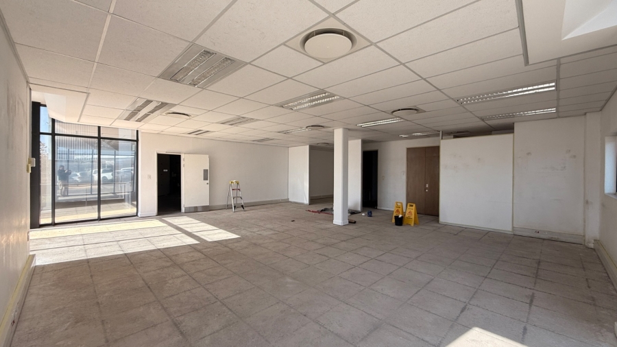 To Let commercial Property for Rent in Louwlardia Gauteng