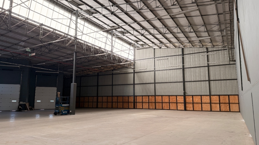 To Let commercial Property for Rent in Louwlardia Gauteng