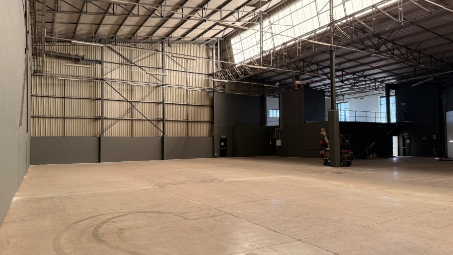 To Let commercial Property for Rent in Louwlardia Gauteng