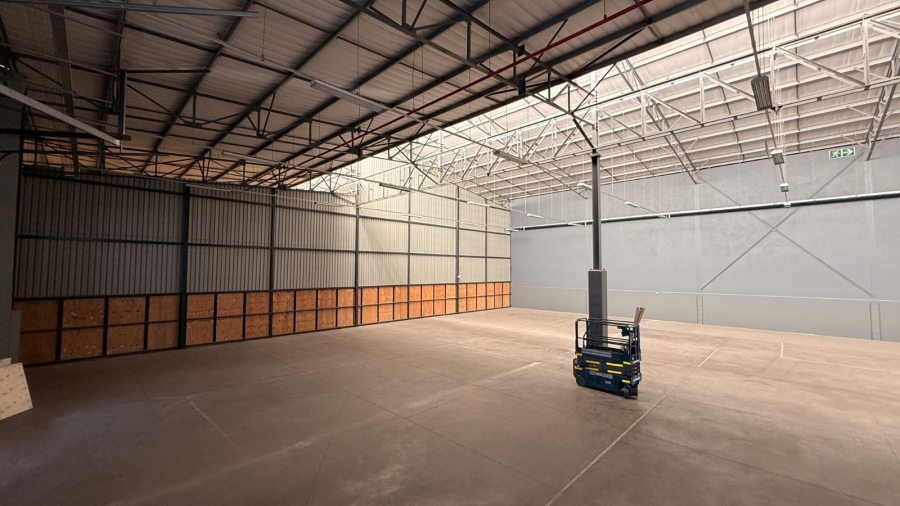 To Let commercial Property for Rent in Louwlardia Gauteng