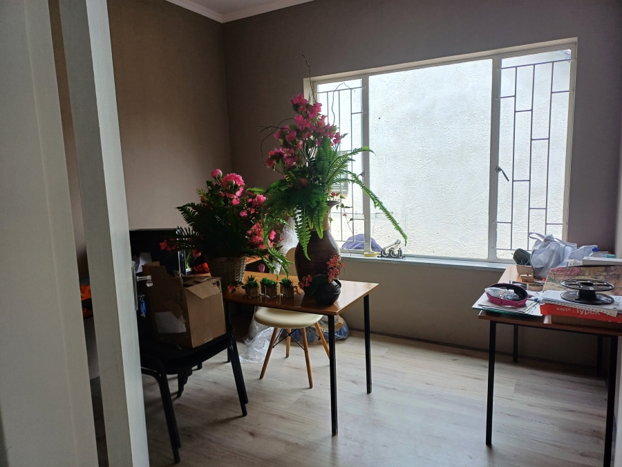 To Let commercial Property for Rent in Randhart Gauteng