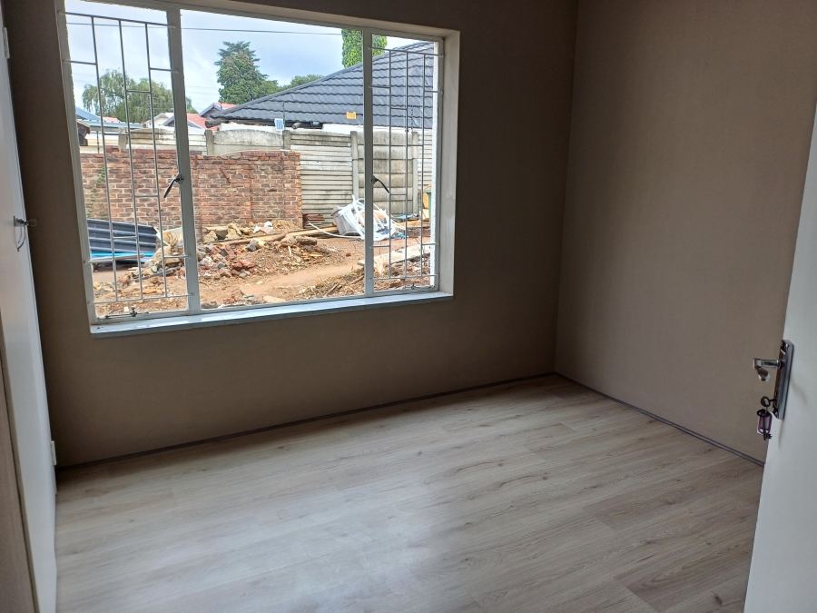 To Let commercial Property for Rent in Randhart Gauteng