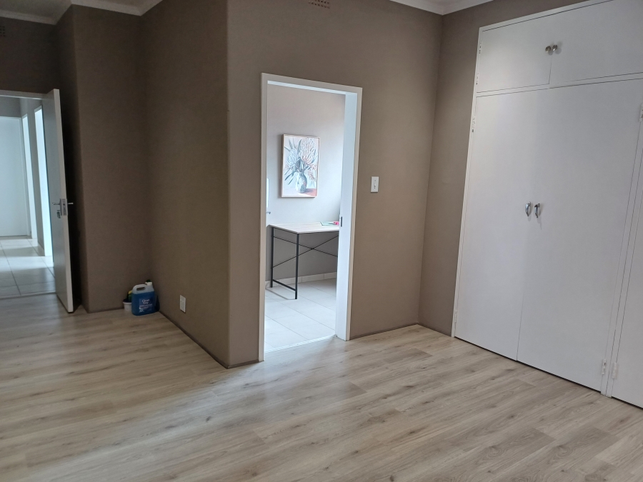 To Let commercial Property for Rent in Randhart Gauteng