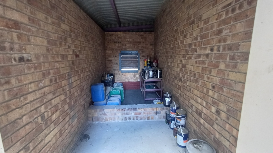 Commercial Property for Sale in Sybrand Van Niekerk Park Gauteng