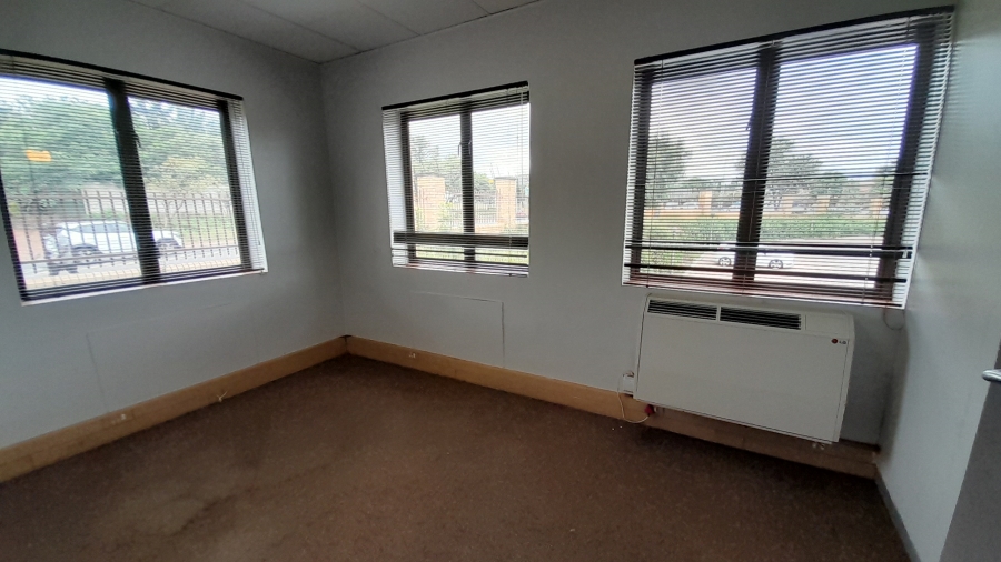 0 Bedroom Property for Sale in Faerie Glen Gauteng