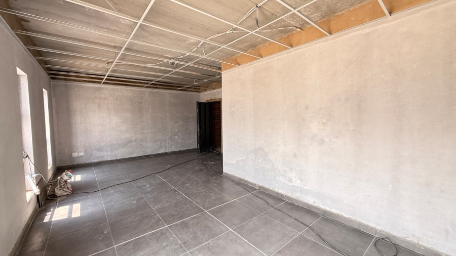 Commercial Property for Sale in Knoppieslaagte Gauteng