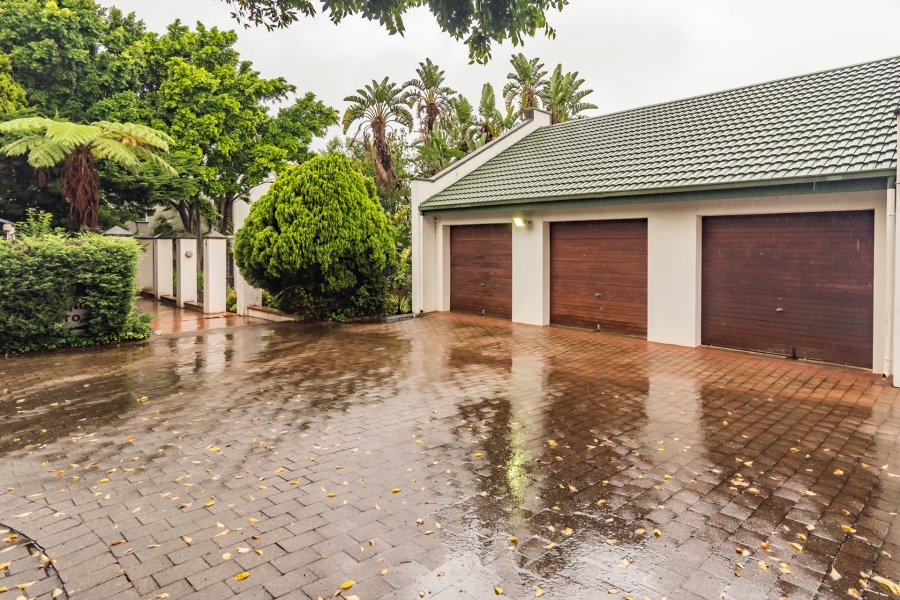 Commercial Property for Sale in Bromhof Gauteng