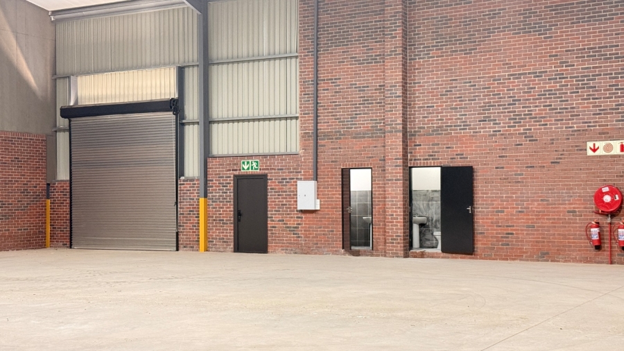 Commercial Property for Sale in Knoppieslaagte Gauteng