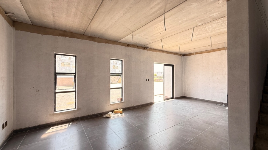 Commercial Property for Sale in Knoppieslaagte Gauteng