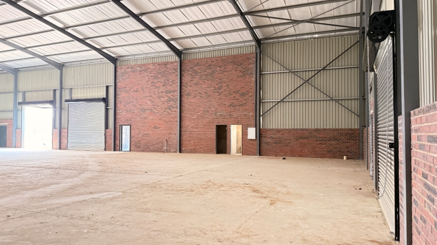 Commercial Property for Sale in Knoppieslaagte Gauteng