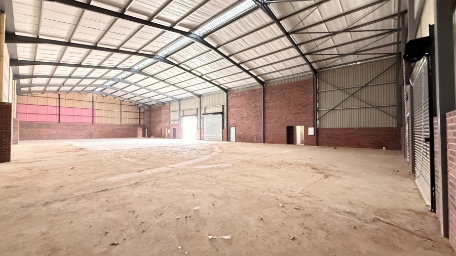 Commercial Property for Sale in Knoppieslaagte Gauteng