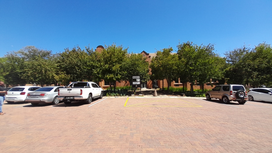 To Let commercial Property for Rent in Faerie Glen Gauteng