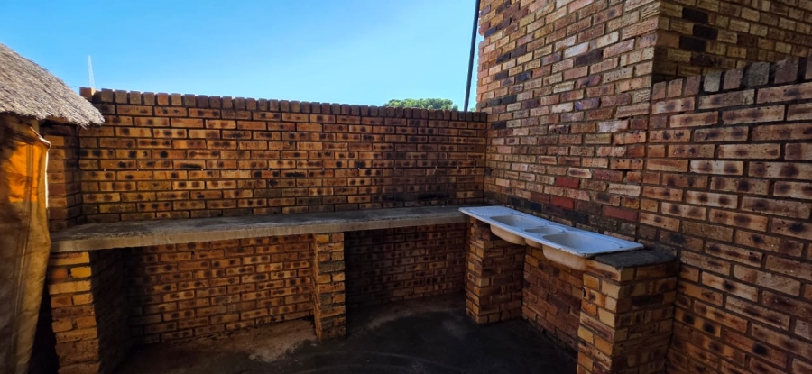 Commercial Property for Sale in Hillside Gauteng