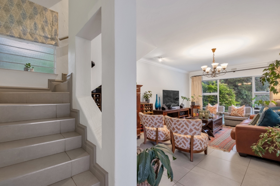 5 Bedroom Property for Sale in Linden Gauteng