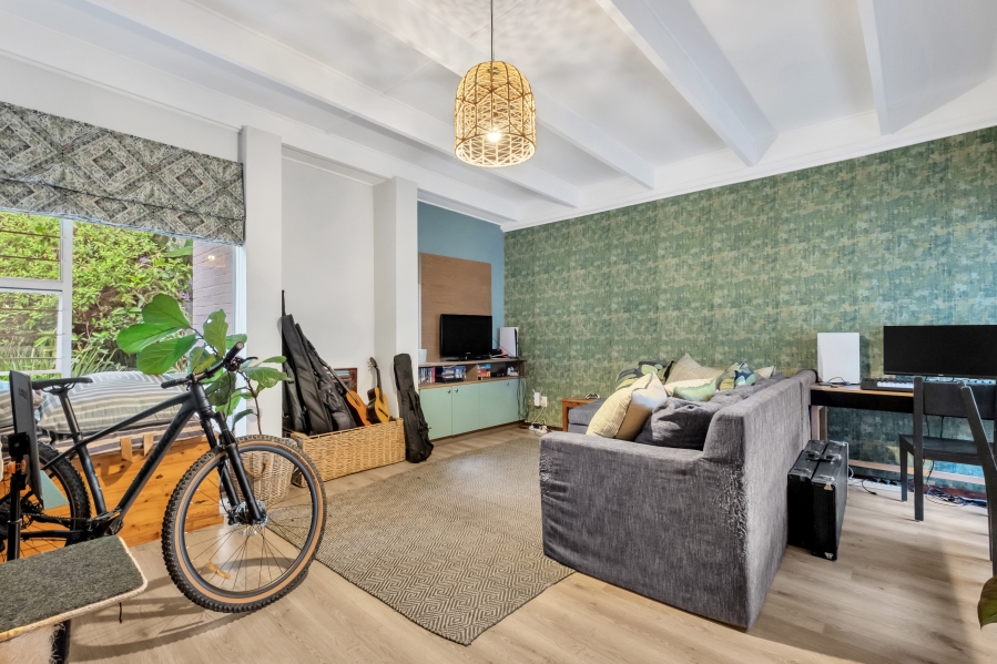 5 Bedroom Property for Sale in Linden Gauteng