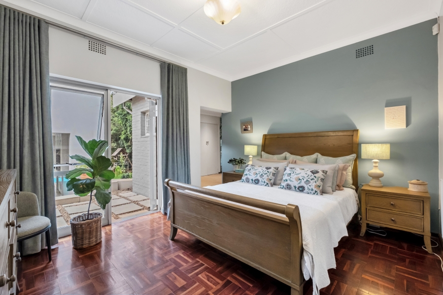 5 Bedroom Property for Sale in Linden Gauteng