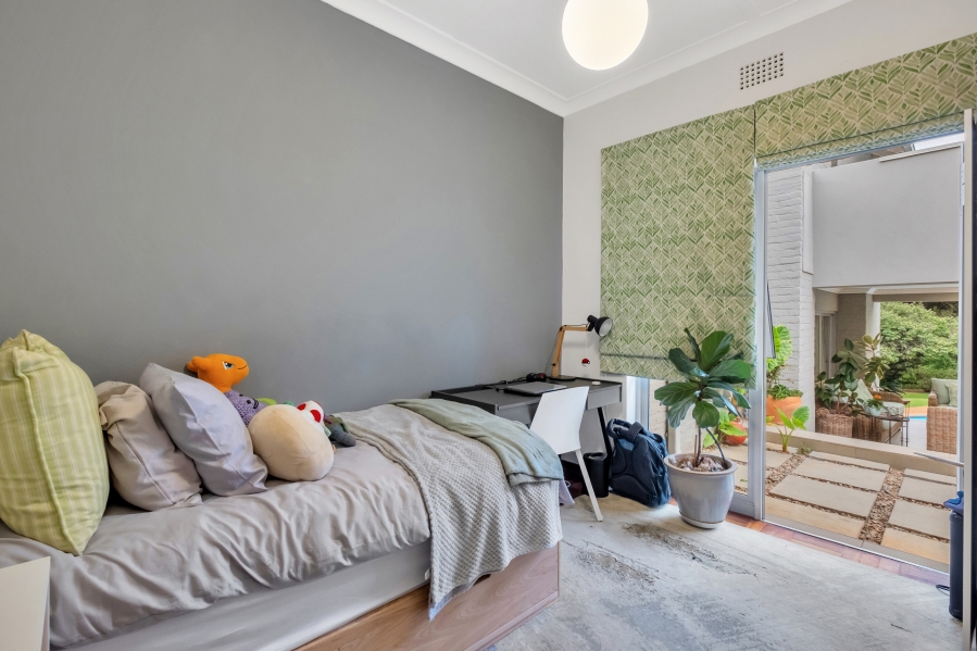 5 Bedroom Property for Sale in Linden Gauteng