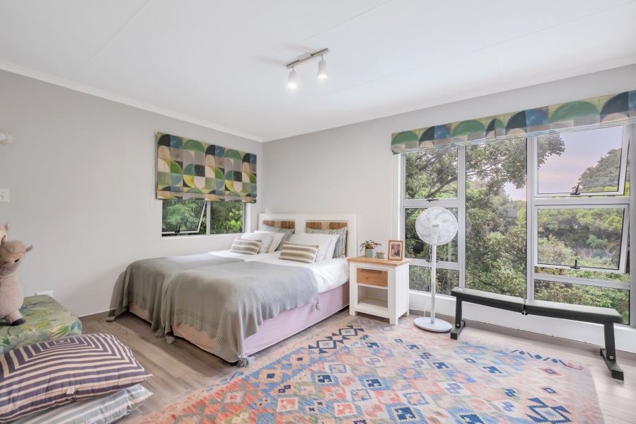 5 Bedroom Property for Sale in Linden Gauteng