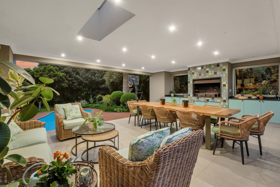 5 Bedroom Property for Sale in Linden Gauteng