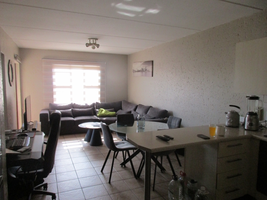 To Let 1 Bedroom Property for Rent in Ferndale Gauteng