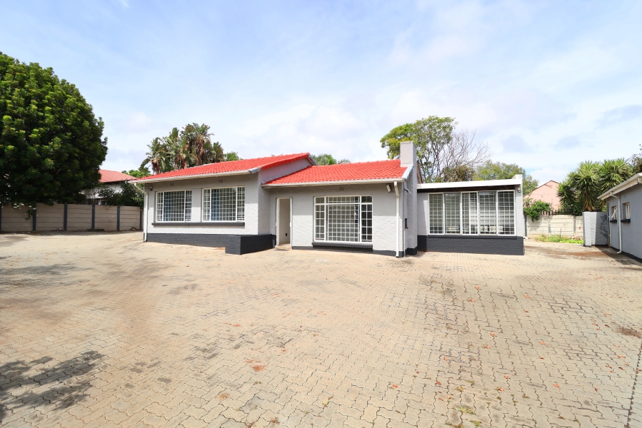3 Bedroom Property for Sale in Edenvale Central Gauteng