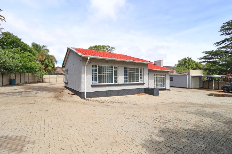 3 Bedroom Property for Sale in Edenvale Central Gauteng