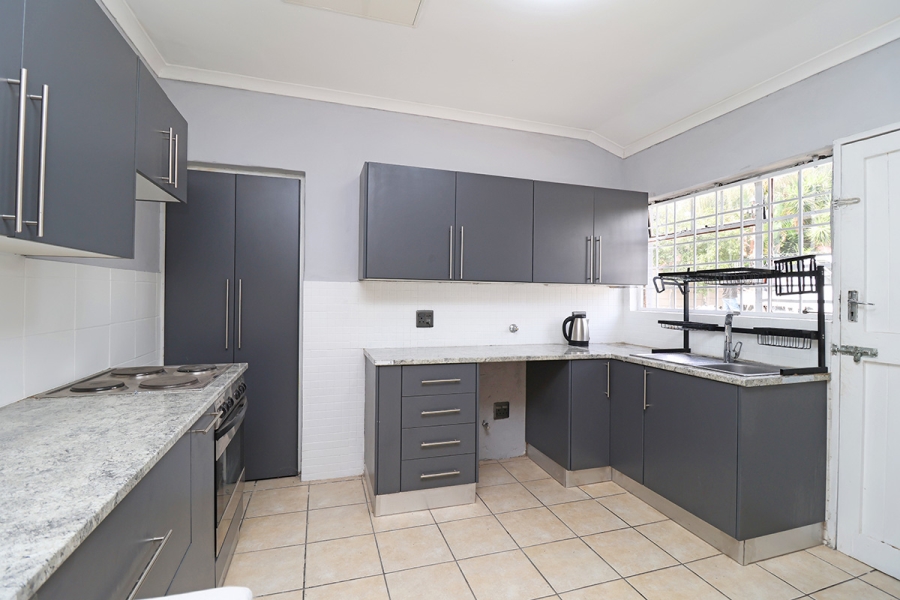 3 Bedroom Property for Sale in Edenvale Central Gauteng