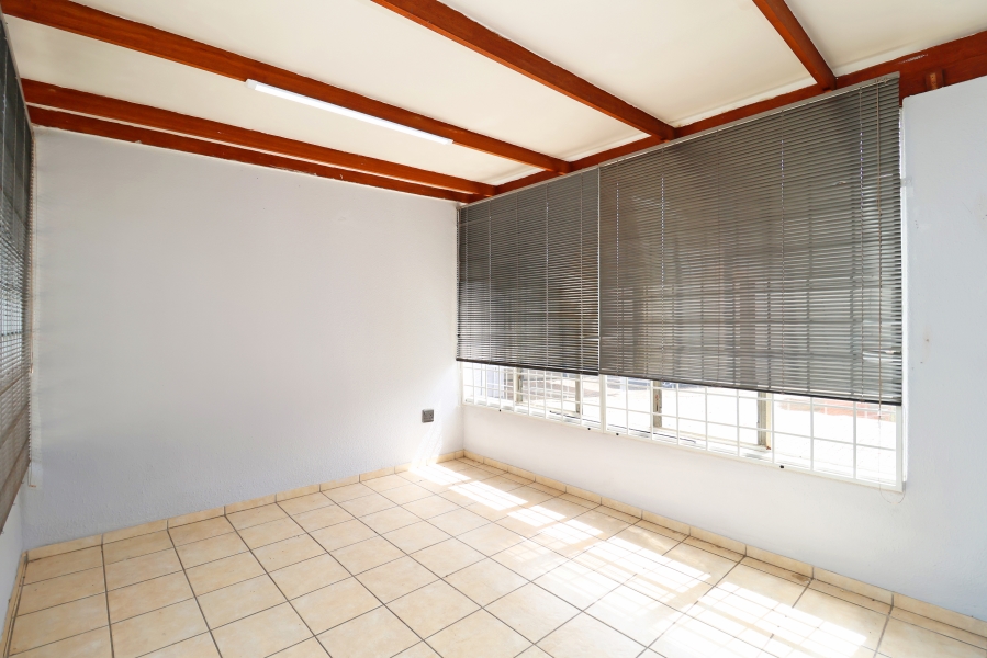 3 Bedroom Property for Sale in Edenvale Central Gauteng