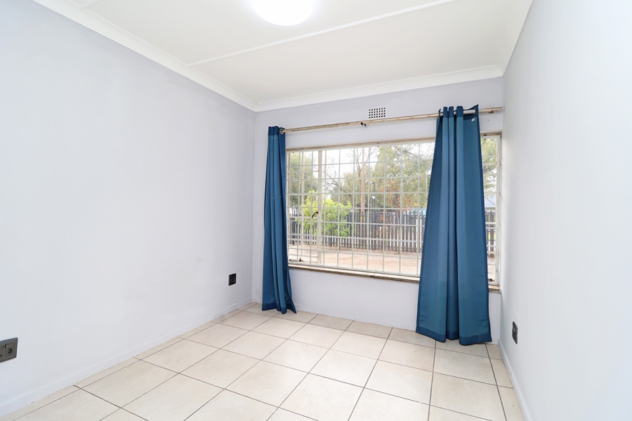 3 Bedroom Property for Sale in Edenvale Central Gauteng