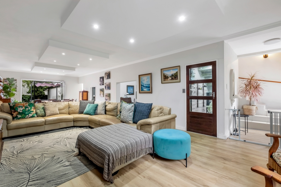 4 Bedroom Property for Sale in Linden Gauteng