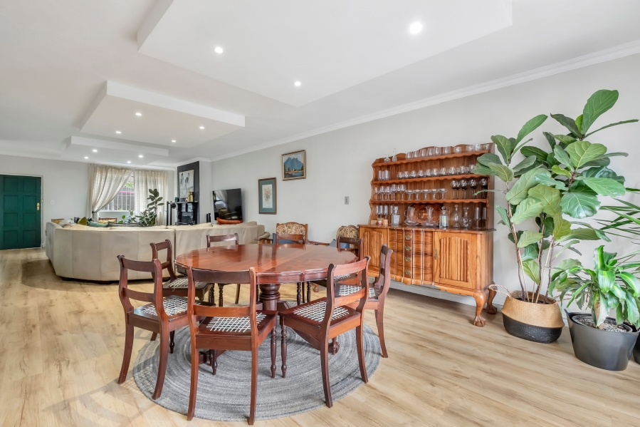4 Bedroom Property for Sale in Linden Gauteng