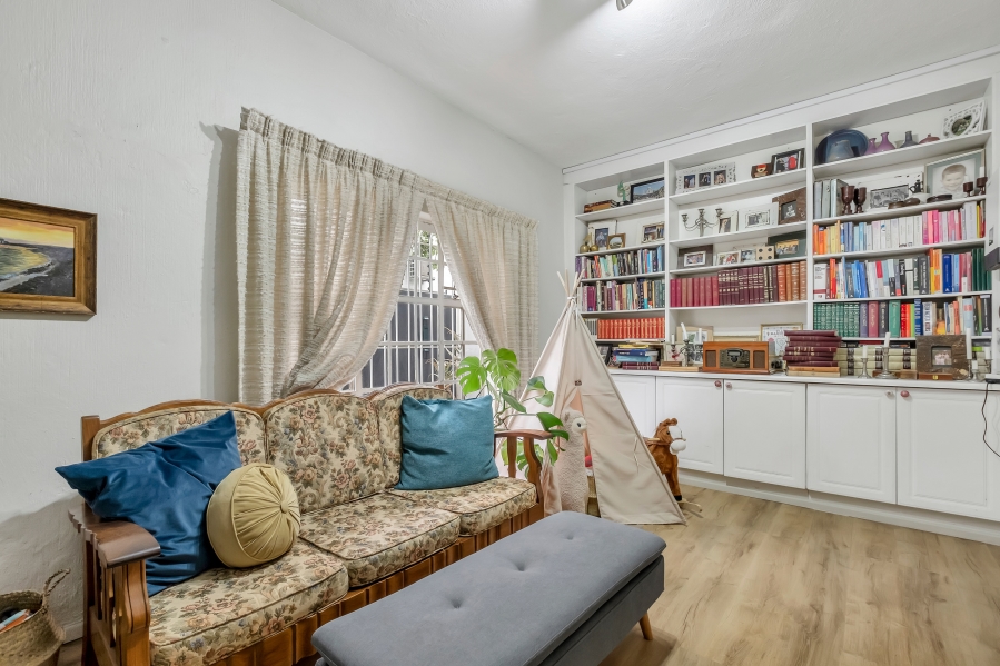 4 Bedroom Property for Sale in Linden Gauteng