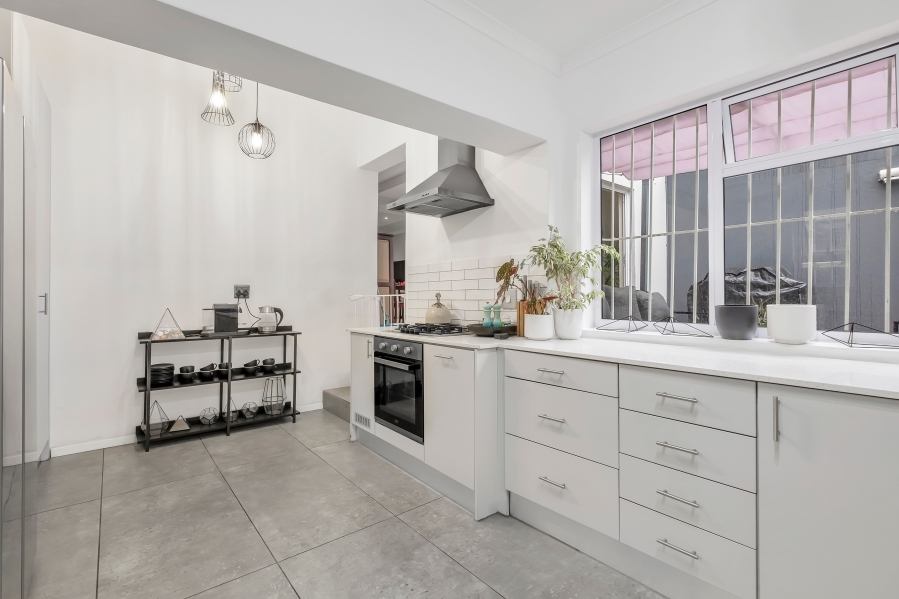 4 Bedroom Property for Sale in Linden Gauteng